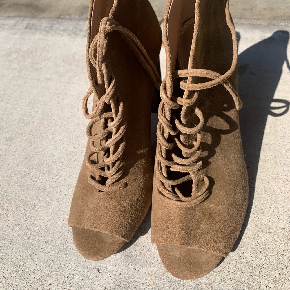 Bloomingdale’s: Splendid Suede Heels